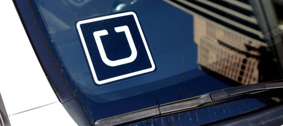 Rideshare Accidents in Tampa: Can You Sue Uber or Lyft After a Crash?