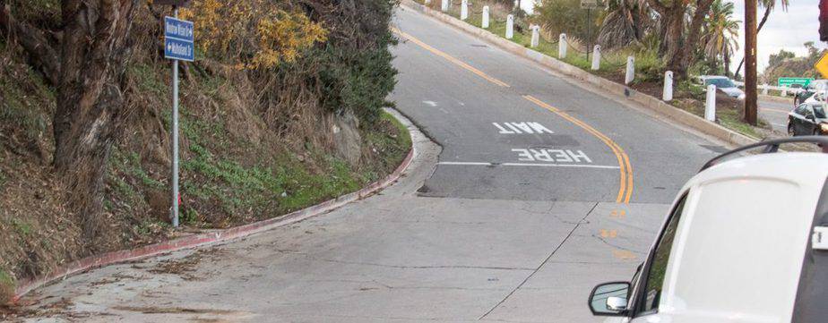 What Does it Mean When the Traffic Light Turns Red