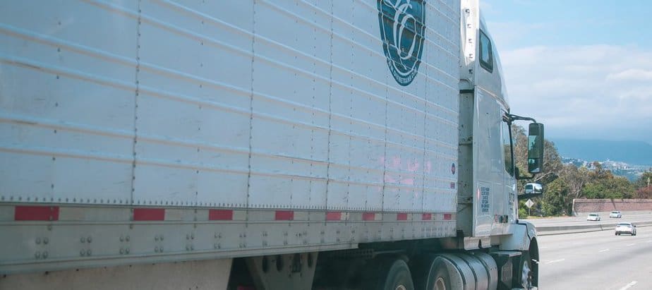 4 Defense Strategies of Large Truck Company's After a Crash